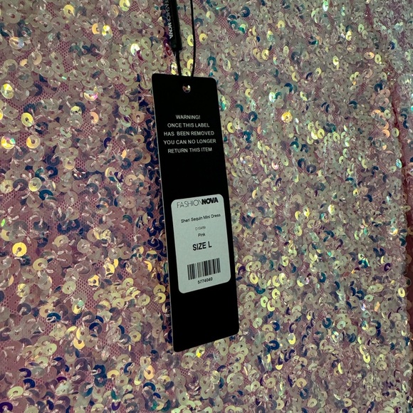 Fashion Nova NWT Glittering Pink Sequin Dress with Feathered Cuffs. Ptp 18” - Picture 4 of 6